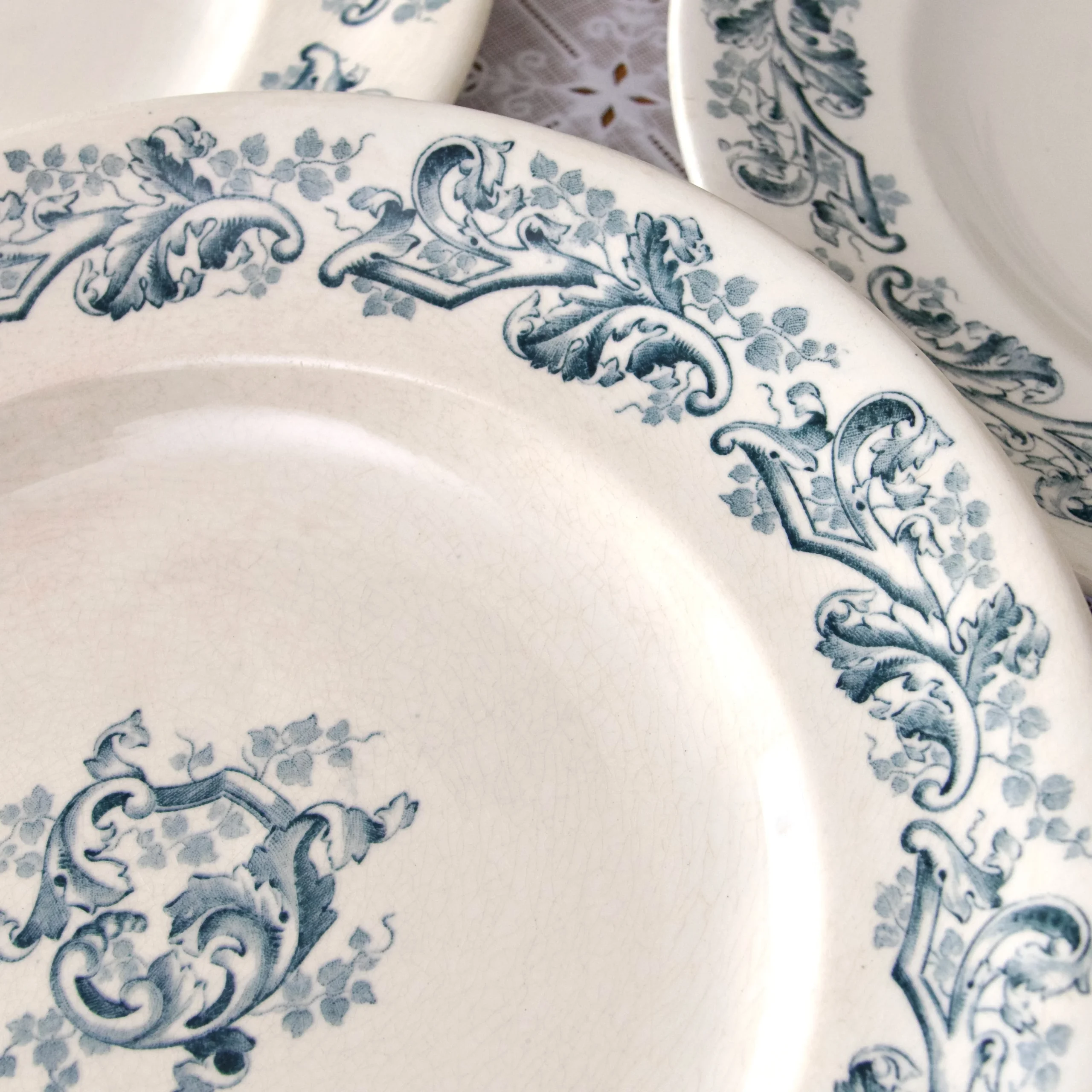 5 assiettes terre de fer XIXe - Longwy "Russe" – Image 4