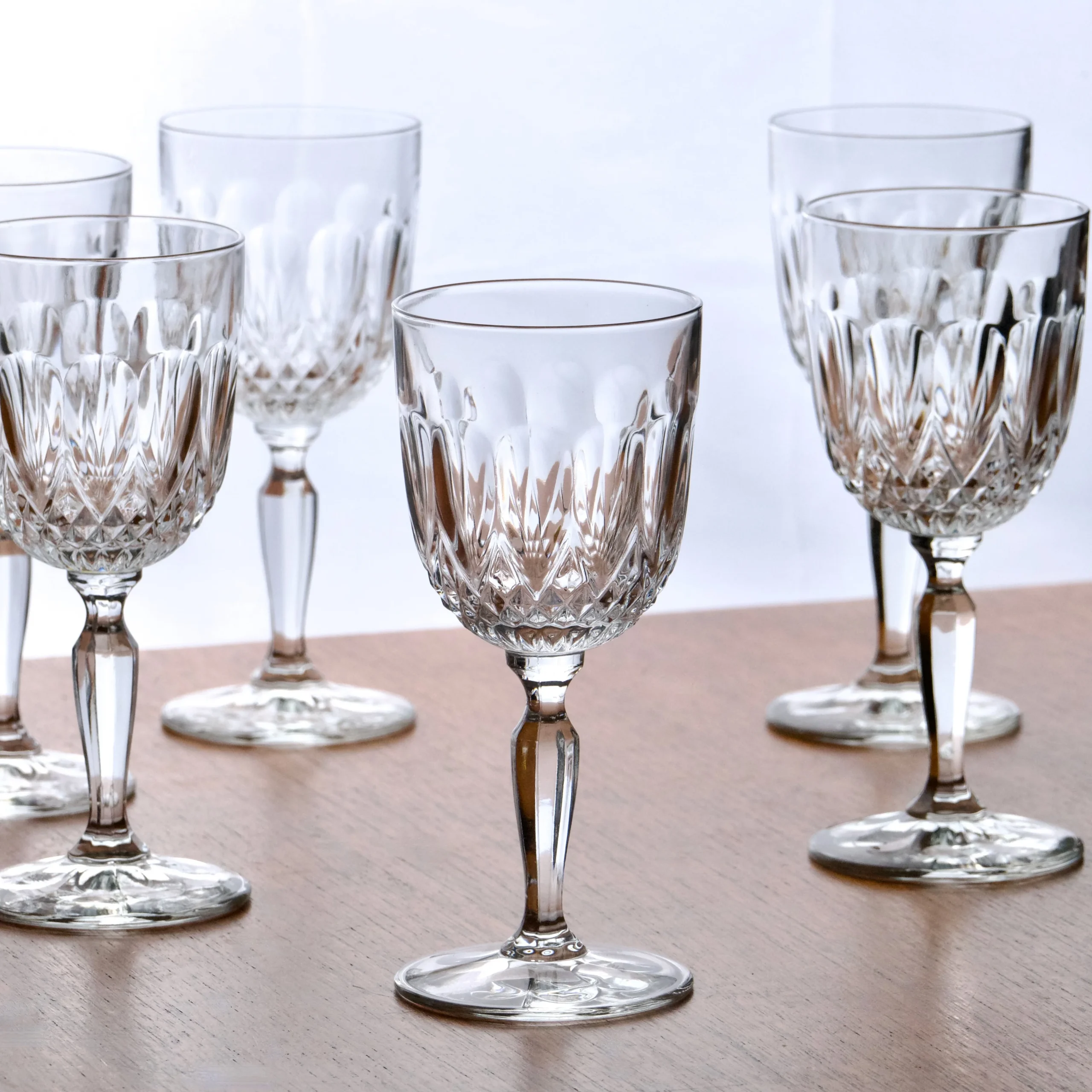 6 verres à vin anciens ciselure gouttes et diamant – Image 2