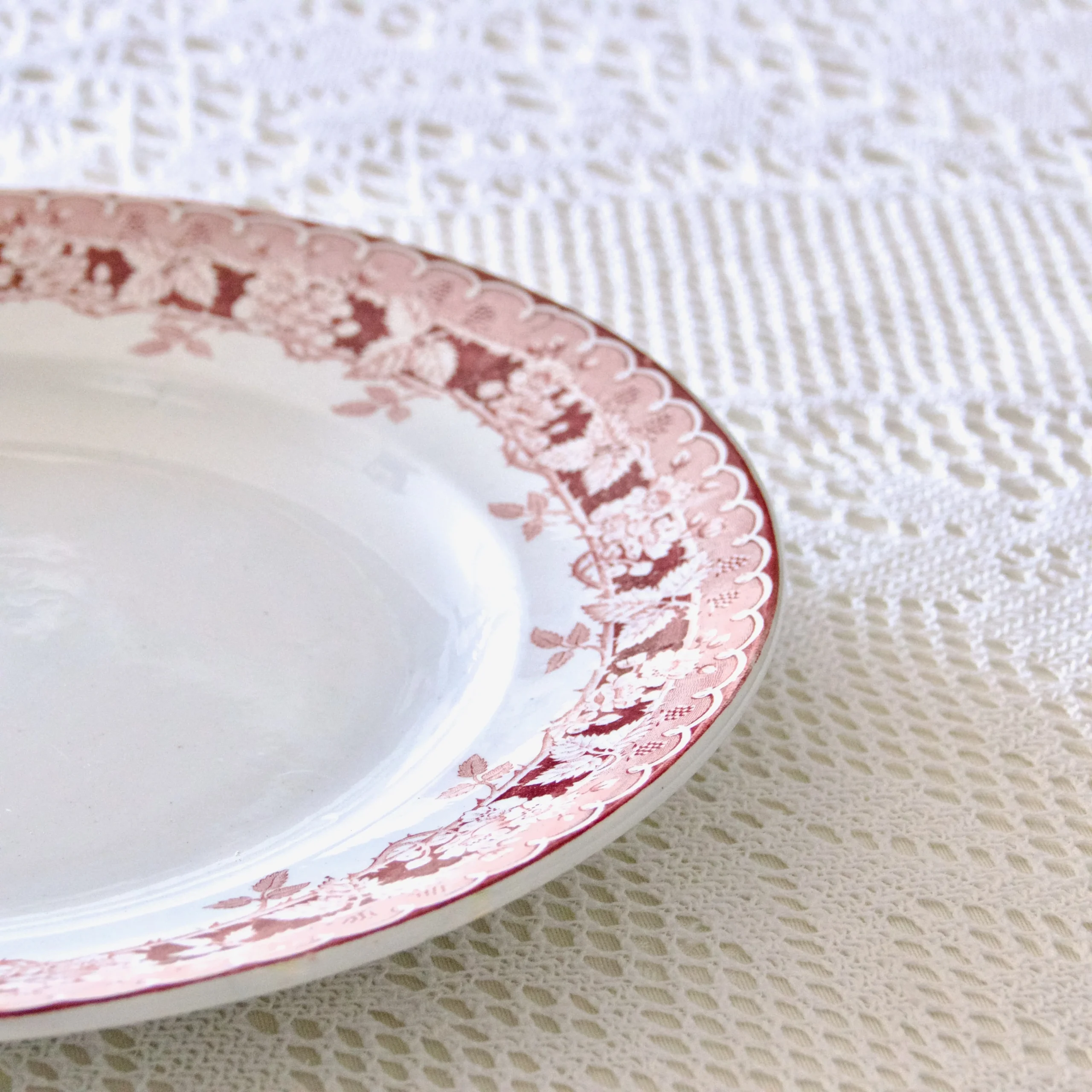 Grand plat rond St Amand "mûrier" - terre de fer rose – Image 3